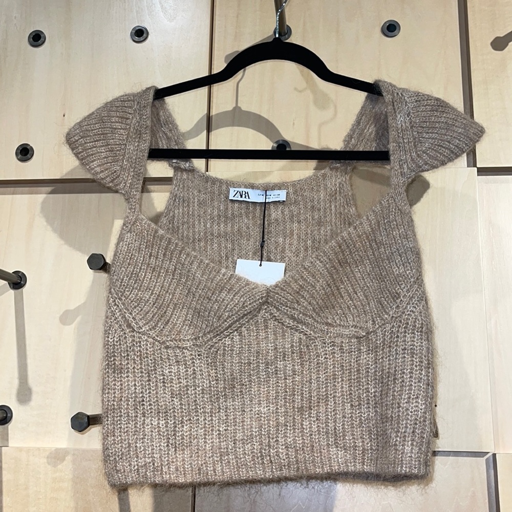 Midriff sweater
